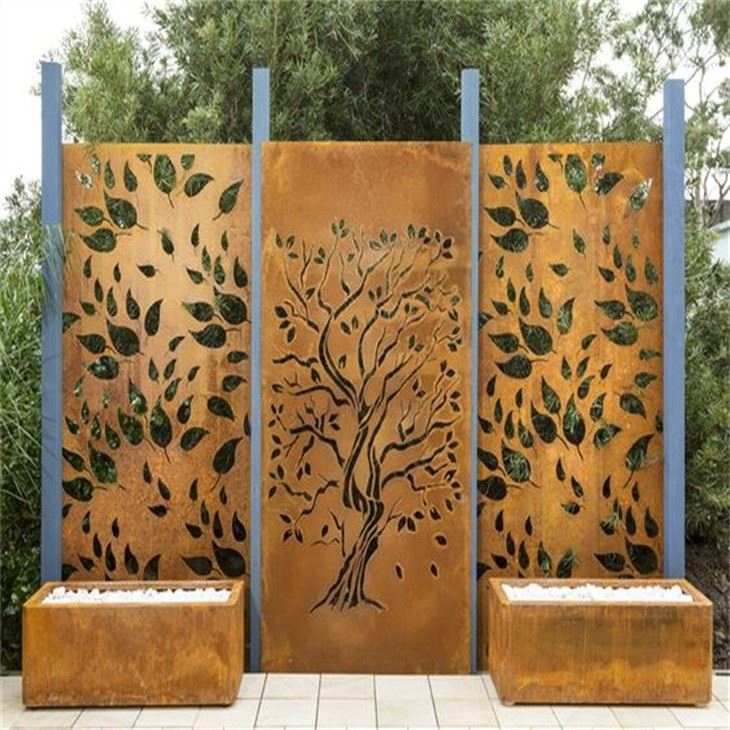 Outdoor Divider